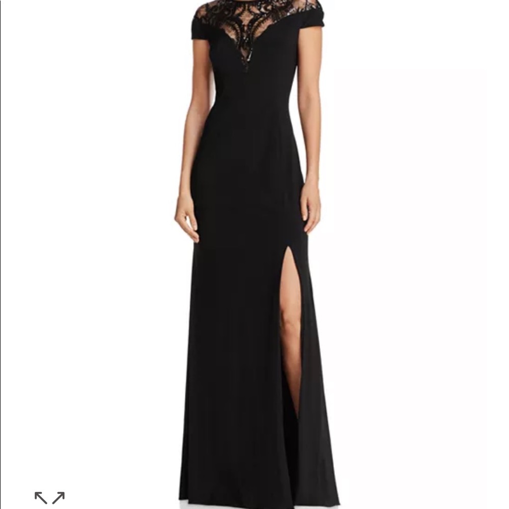 Adrianna Papell Embellished Illusion-Yoke Gown size 8 - worn once